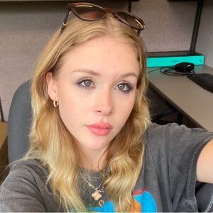 Meet your Posher, Abby